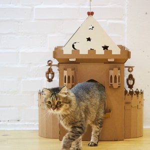 Fort voor Cat. Kartonnen kattenhuis met balcons