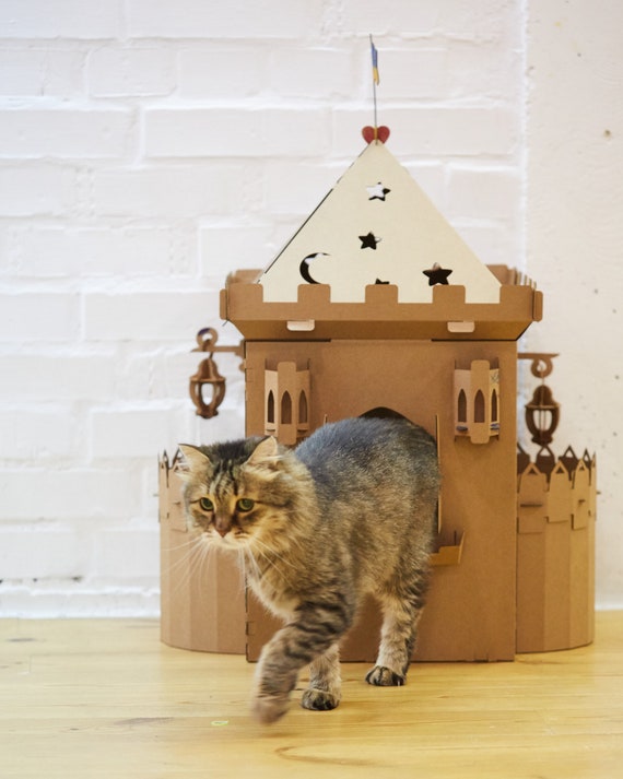 Personalized Pet furniture | Custom Cardboard Pet Fortress | Playhouse for Small Pet