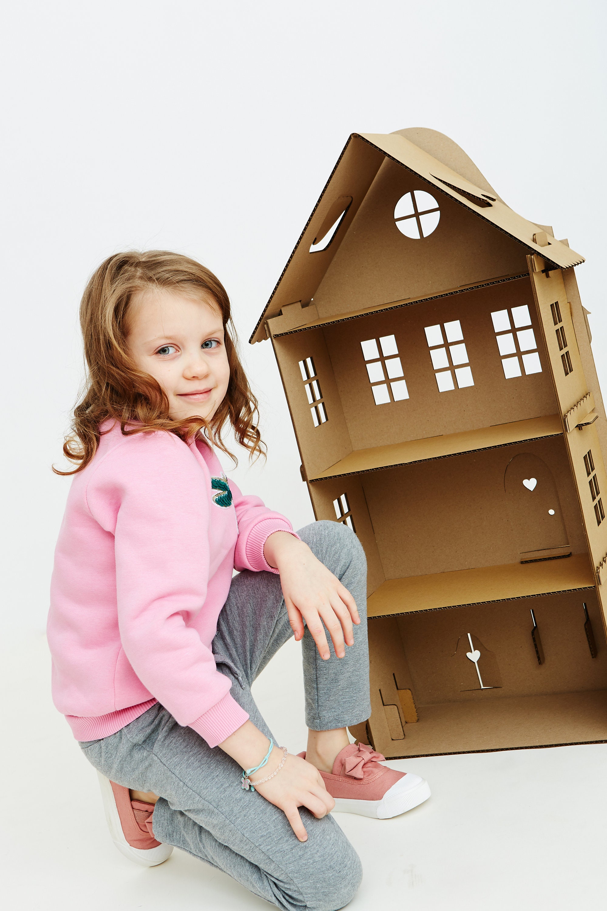 How to make a cardboard dollhouse - Today's Parent