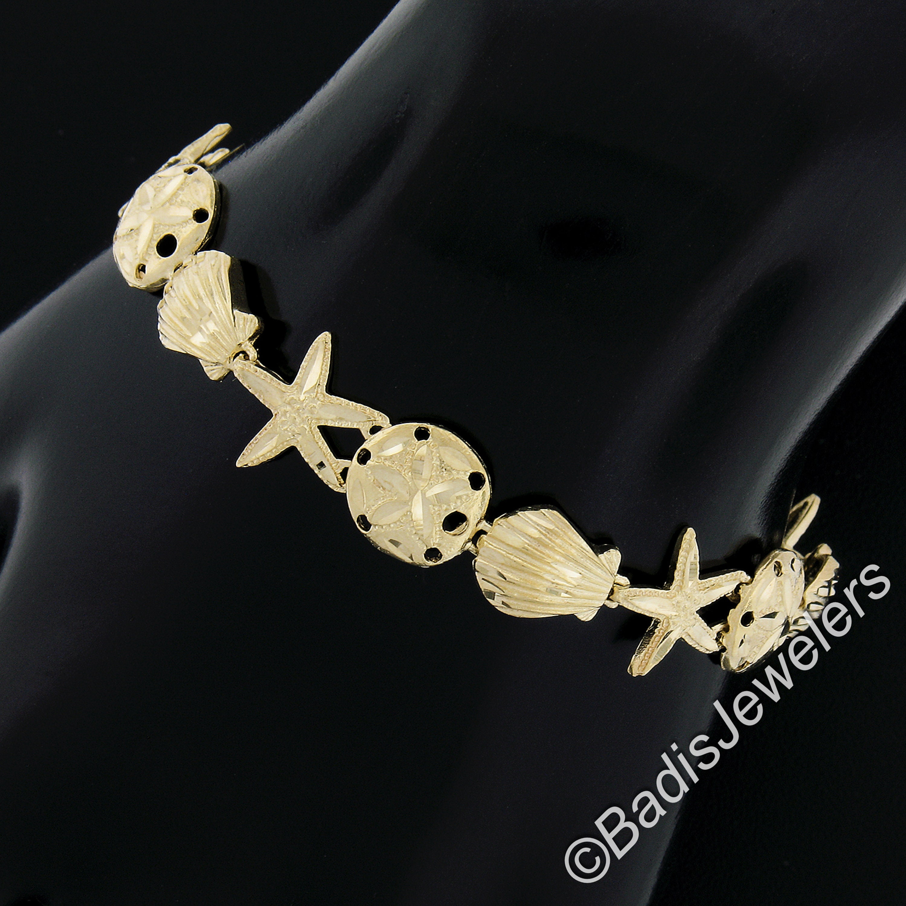 14k Yellow Gold 3D Textured Diamond Cut Star Fish, Sea Shell