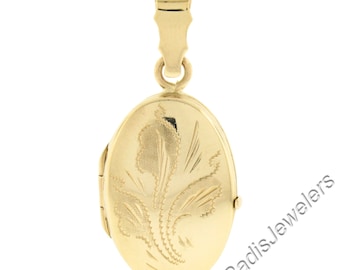 Estate Classic Italian 14k Yellow Gold Polished Engraved Floral Work Oval Locket Pendant in Excellent Condition