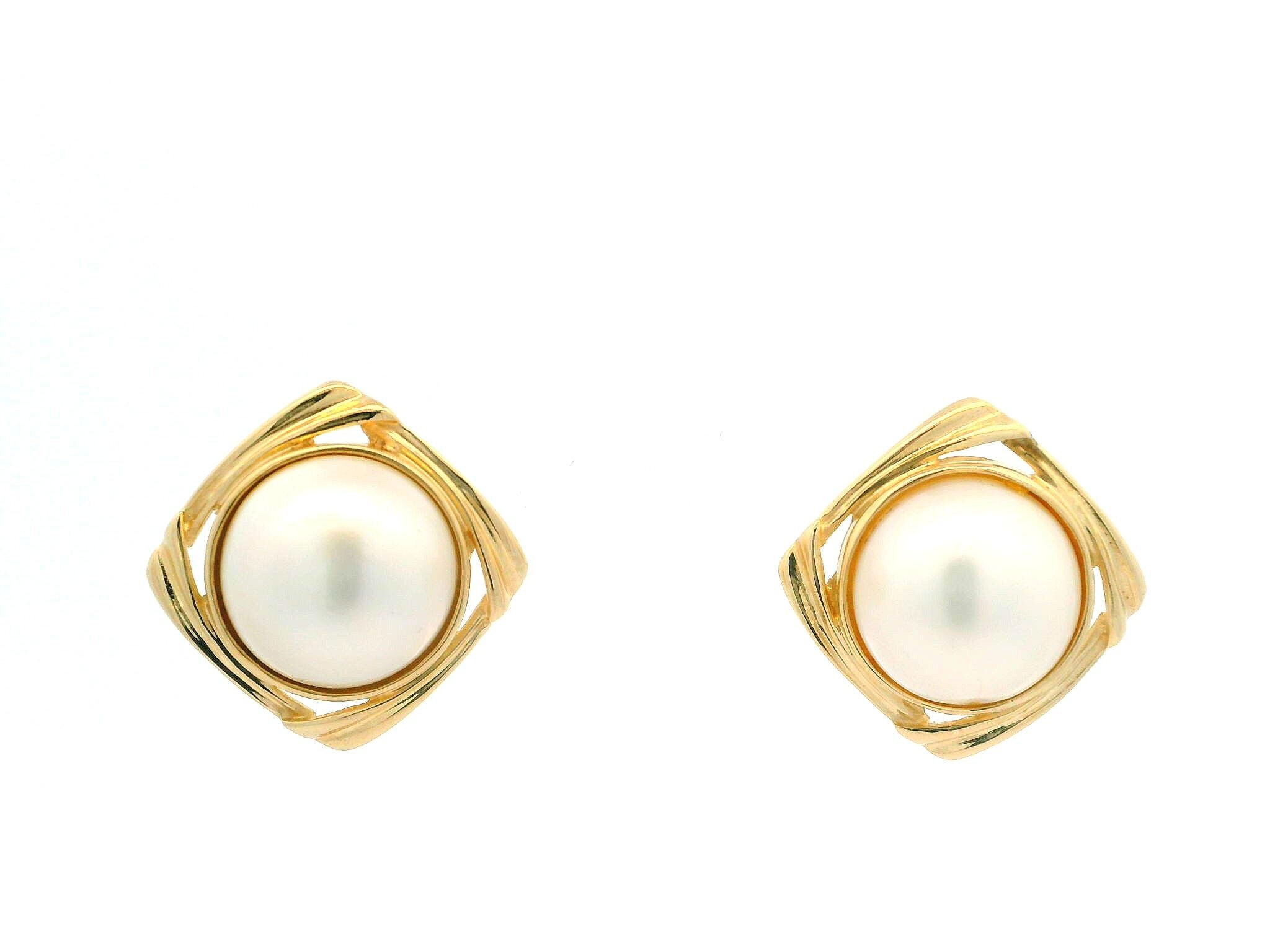 Estate 14k Yellow Gold Mabe Pearl W/ Infinity Rope Frame