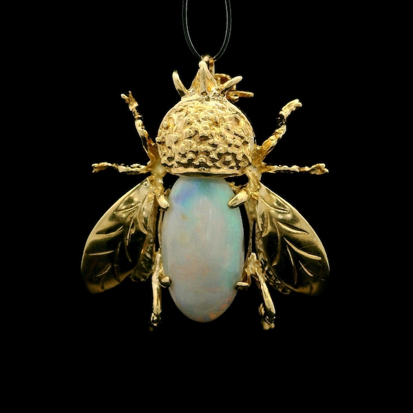 Estate 14k Yellow Gold Oval Opal Detailed Honeybee Fly Bee Pin Brooch Pendant