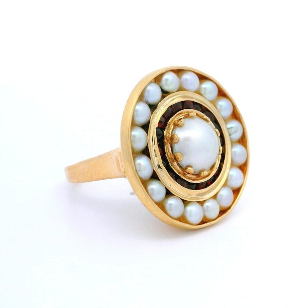 Vintage 14k Yellow Gold Cultured Pearl & Garnet Round Platter Target Ring