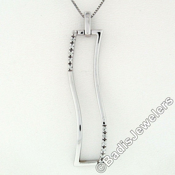 YUKIKO☻ Authentic Designer Yukiko 18k White Gold Wavy 0.12ctw Round