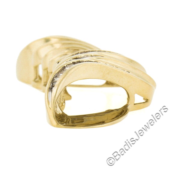 Solid 14K Yellow Gold 3ctw Baguette & Round Cut D… - image 4