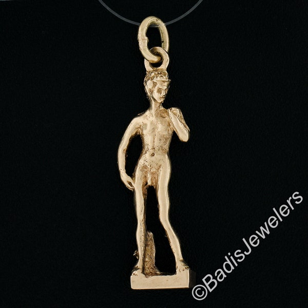 Vintage Collectible 18K Yellow Gold The Statue of David by Michaelangelo Charm Pendant