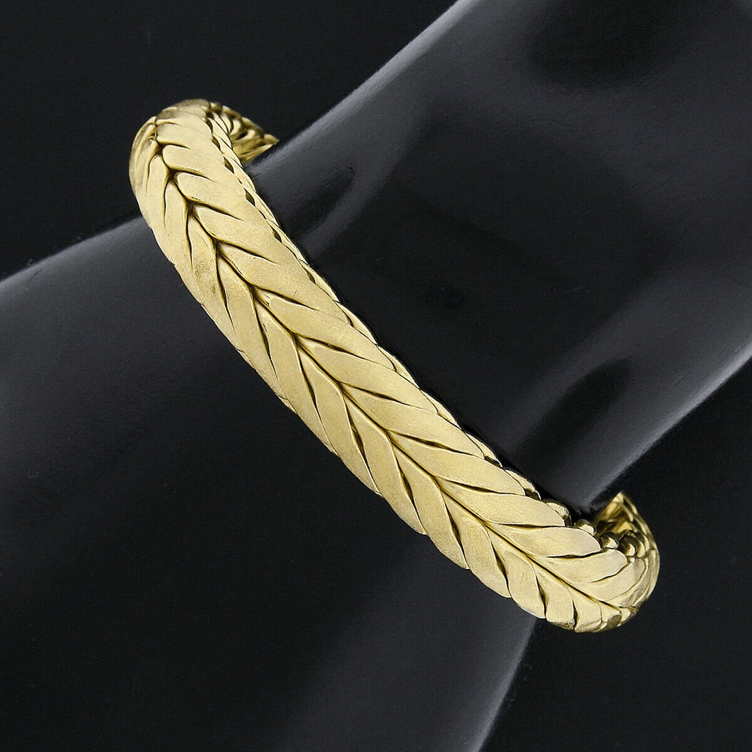 Vintage Unoaerre 18k Yellow Gold 6.5