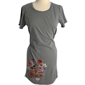 Tshirt Dress with Flowers Women&#39;s Medium