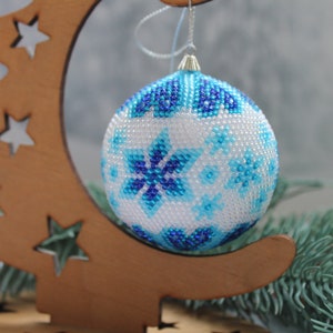Christmas Ornaments Handmade Blue Christmas decoration Snowflakes blue Unique ornaments White ball Beaded balls Holiday tree decor