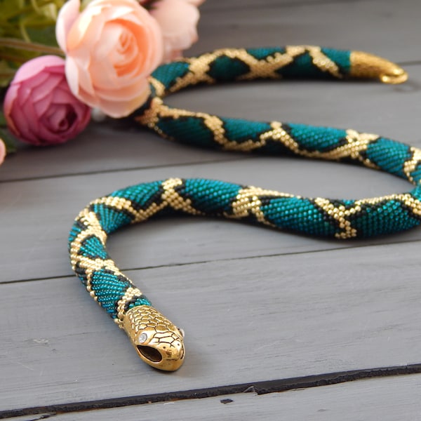 Green snake necklace Serpent necklace Snake choker Birthday gift  Bead crochet Necklace Statement jewelry Snake jewelry women Python print