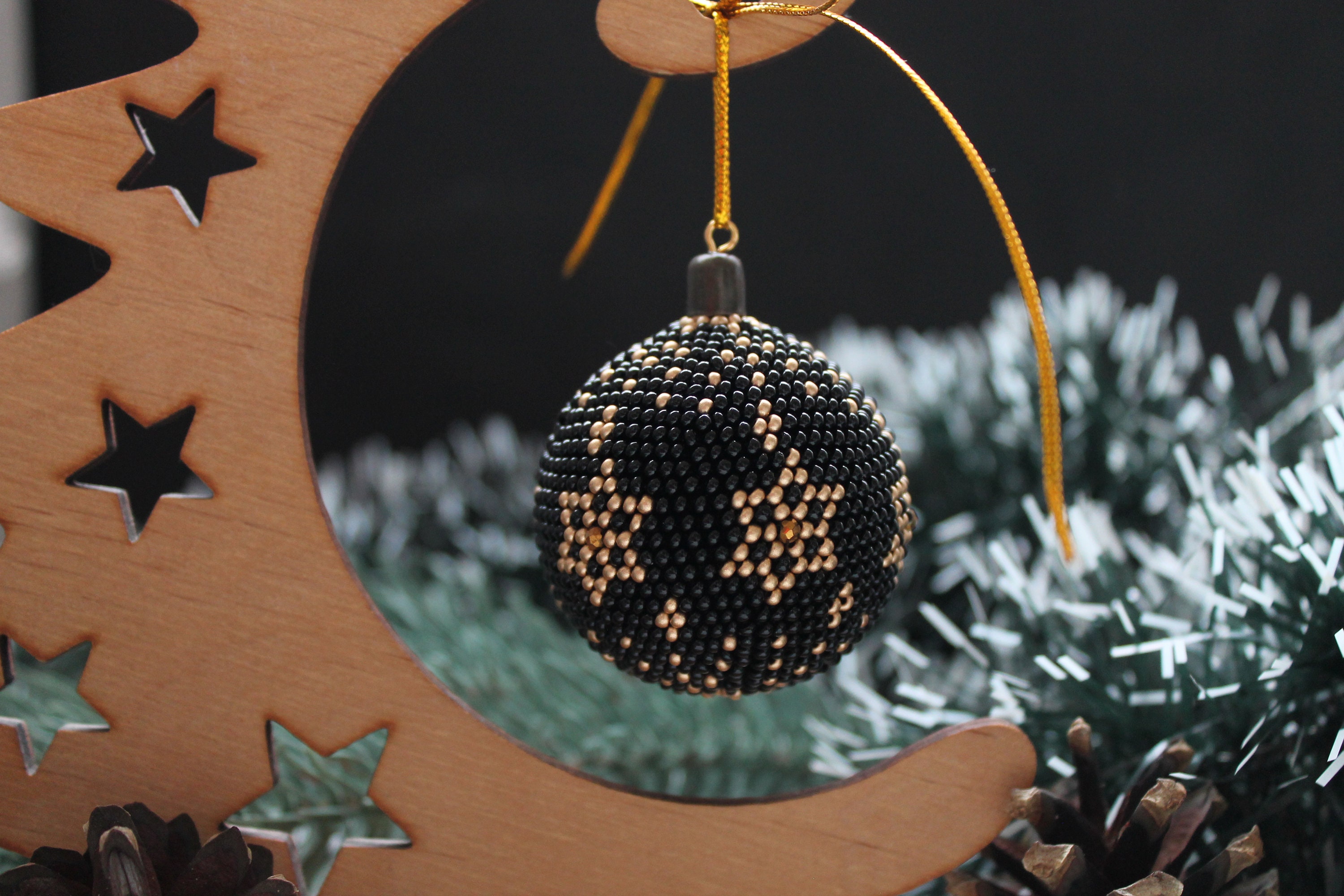 Beadwork pattern PDF Bead crochet tutorial bead balls pattern PDF Crochet Christmas decorations PDF