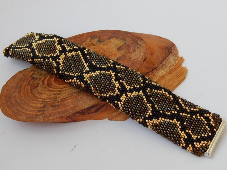 Wide Bead Bracelet Snake Jewelry Snake Bracelet Beaded Etsy