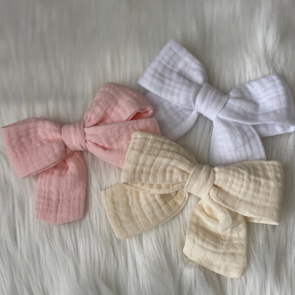 Linen bows, hand sewn bows, bows on nylon, bows on clip, sewn bows, baby bows, hairbows, infant bows, toddler bows, petite bows, bow