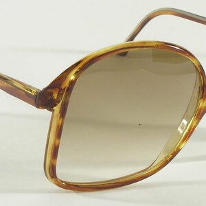 Plaza Sun 1051