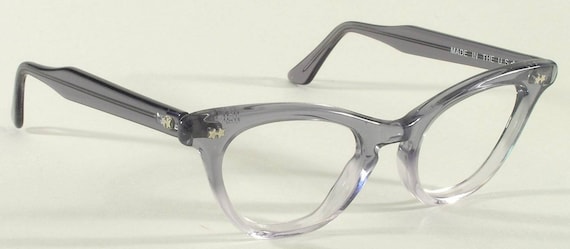 DEBI * CAT EYE * - image 1