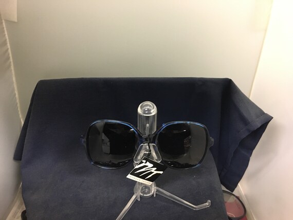 Morgan Taylor Black Sunglasses with Oversized Square Frame and Gradient Lenses MORGAN TAYLOR 3071 BLACK OVERDIZED GLAMOROUS VINTAGE  main image 3