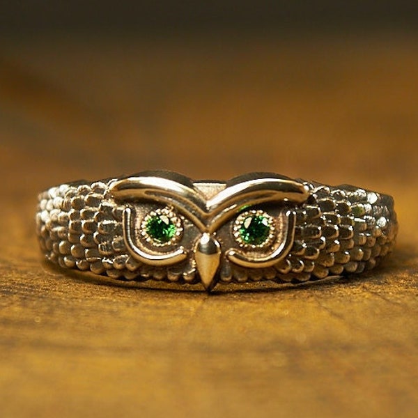 Sterling silver Wise Owl ring band, Gemstone ring, Cubic zirconia ring, Bird Jewelry, Silver Ring Bird, Owl Jewelry, Animal Jewelry