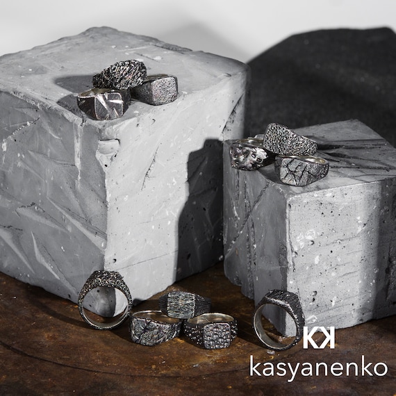 Sterling Silver Signet Ring, Tree Bark Texture, Brutalist Style - Etsy