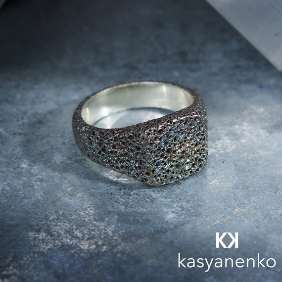 Scratched silver ring sale
