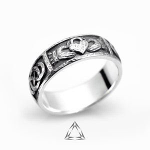 Irischer Ehering, gehämmert, rustikal, Claddagh Ring, keltischer Schmuck, Verlobungsring, Freundschaftsring, Ehering Männer, Ehering Frauen