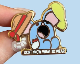 What to Wear Blue Mouse Pin