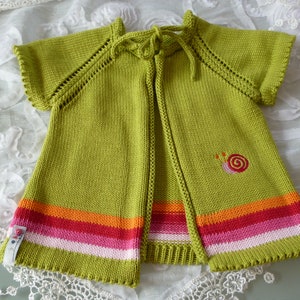 Babyjacke, Kinderjacke, Kurzarmjacke, Mädchenjacke, Raglanjacke, Strickjacke, Weste, Stickerei Schnecke, Schnecke, Kurzarm, grün,orange,rosa Bild 2