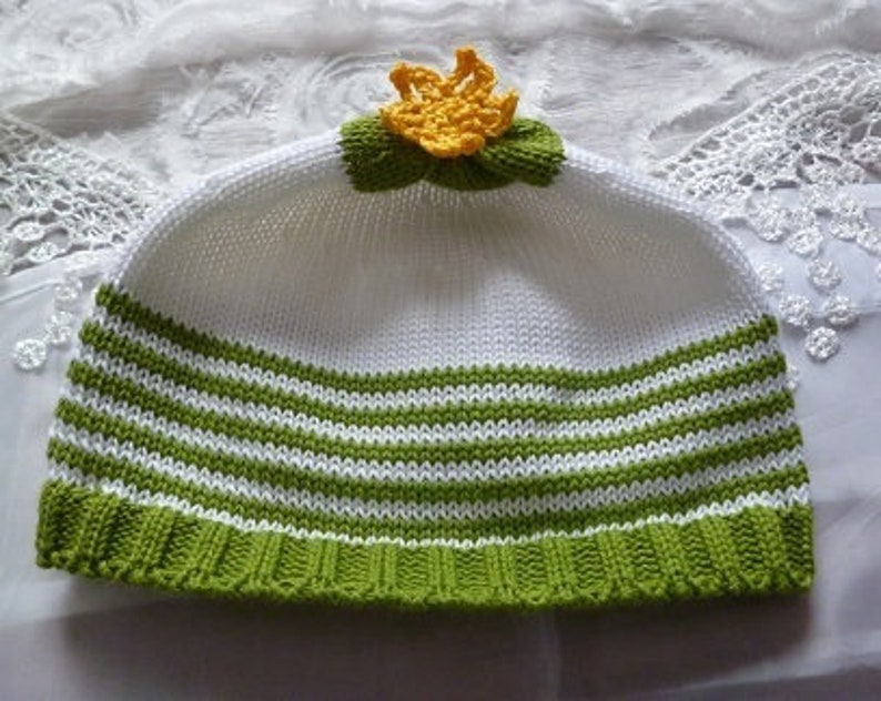 Baby hat, cap, knitted cap, first cap, frog king, stripes, striped, crown, white, green, various sizes image 2