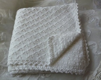 Babydecke, Decke, Wagendecke, Decke gestrickt, Struktur, weiß, Häkelborte