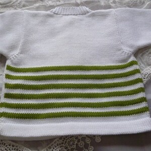 Babyjacke, Kinderjacke, Strickjacke, Wolljacke, Froschkönig, Streifen, Stickerei Foschkönig, weiß, grün, verschiedne Größen Bild 4