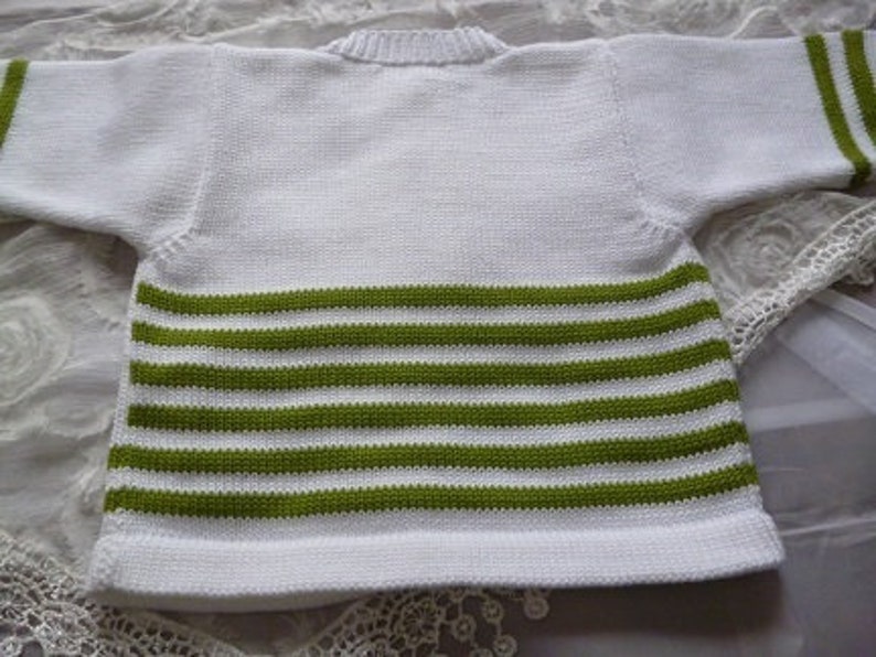 Babyjacke, Kinderjacke, Strickjacke, Wolljacke, Froschkönig, Streifen, Stickerei Foschkönig, weiß, grün, verschiedne Größen Bild 4