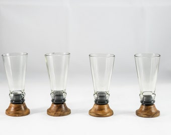 Vasos de chupito hechos con tapas de botellas transparentes / Vasos de chupito para fiestas