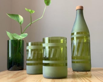 Up-cycled Frosted Rare Design Wine Bottle Water flacon Carafe Jug Set with 12 oz Tumblers - Verres