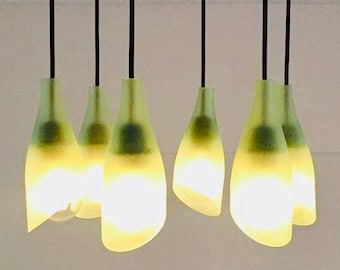 Lámpara de araña con botella blanca esmerilada / Decoración industrial / Vidrio reciclado