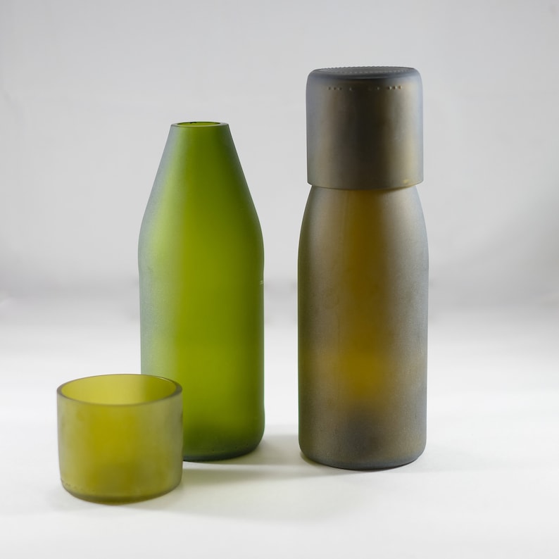 Up-cycled FROSTED WINE BOTTLE Water flask Carafe Jug Set with 8 oz Tumblers Glasses image 3