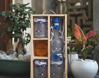 Doos met Grey Goose Rocks-bril | Cadeauset glaswerk | Upcycled wodkafles, glazen en schaal | Milieuvriendelijk, handgemaakt barcadeau