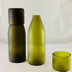 Up-cycled FROSTED WINE BOTTLE Water flask Carafe Jug Set with 8 oz Tumblers Glasses image 7