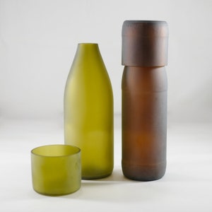 Up-cycled FROSTED WINE BOTTLE Water flask Carafe Jug Set with 8 oz Tumblers Glasses image 2