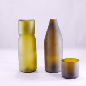 Up-cycled FROSTED WINE BOTTLE Water flask Carafe Jug Set with 8 oz Tumblers Glasses image 5