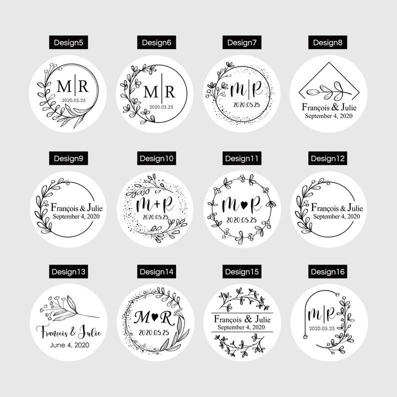 Puede incluir: Un conjunto de 16 dise&ntilde;os diferentes para favores de boda o regalos. Cada dise&ntilde;o presenta una combinaci&oacute;n &uacute;nica de iniciales, fechas y elementos florales. Los dise&ntilde;os est&aacute;n impresos sobre un fondo blanco.