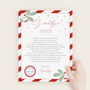 Puede incluir: Una carta navideña con un borde a rayas rojas y blancas, con las palabras "Goodbye Taylor" en escritura cursiva. La carta incluye un poema y está firmada "Buddy" con un "Official North Pole Seal".