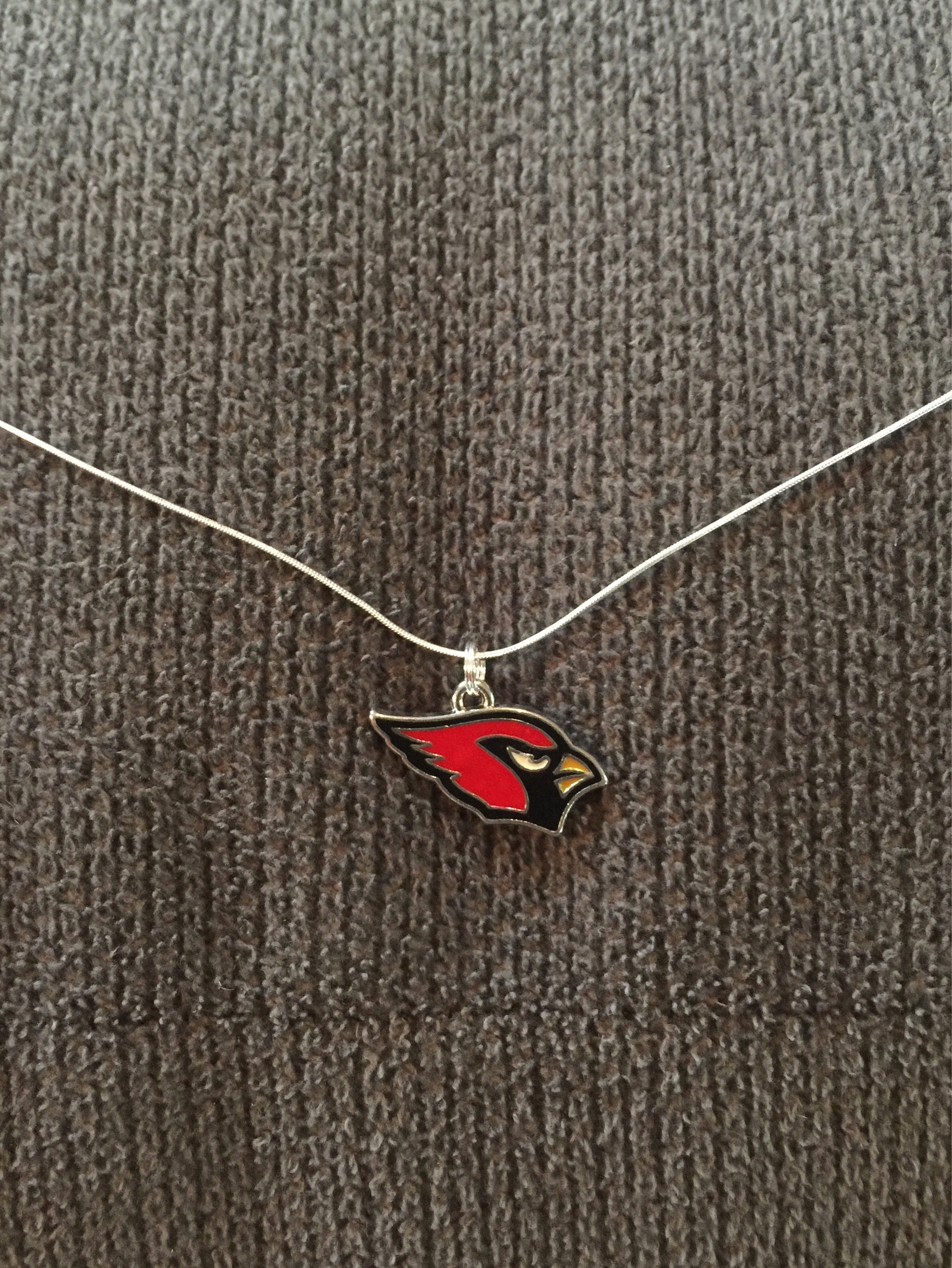 Louisville Cardinals Red Domed Circle Silver Chain Womens Necklace Jewelry  UL