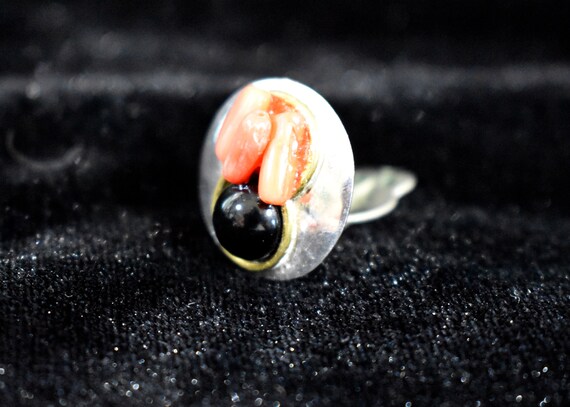 Vintage Signed Sterling Silver, Coral and Onyx Cl… - image 3