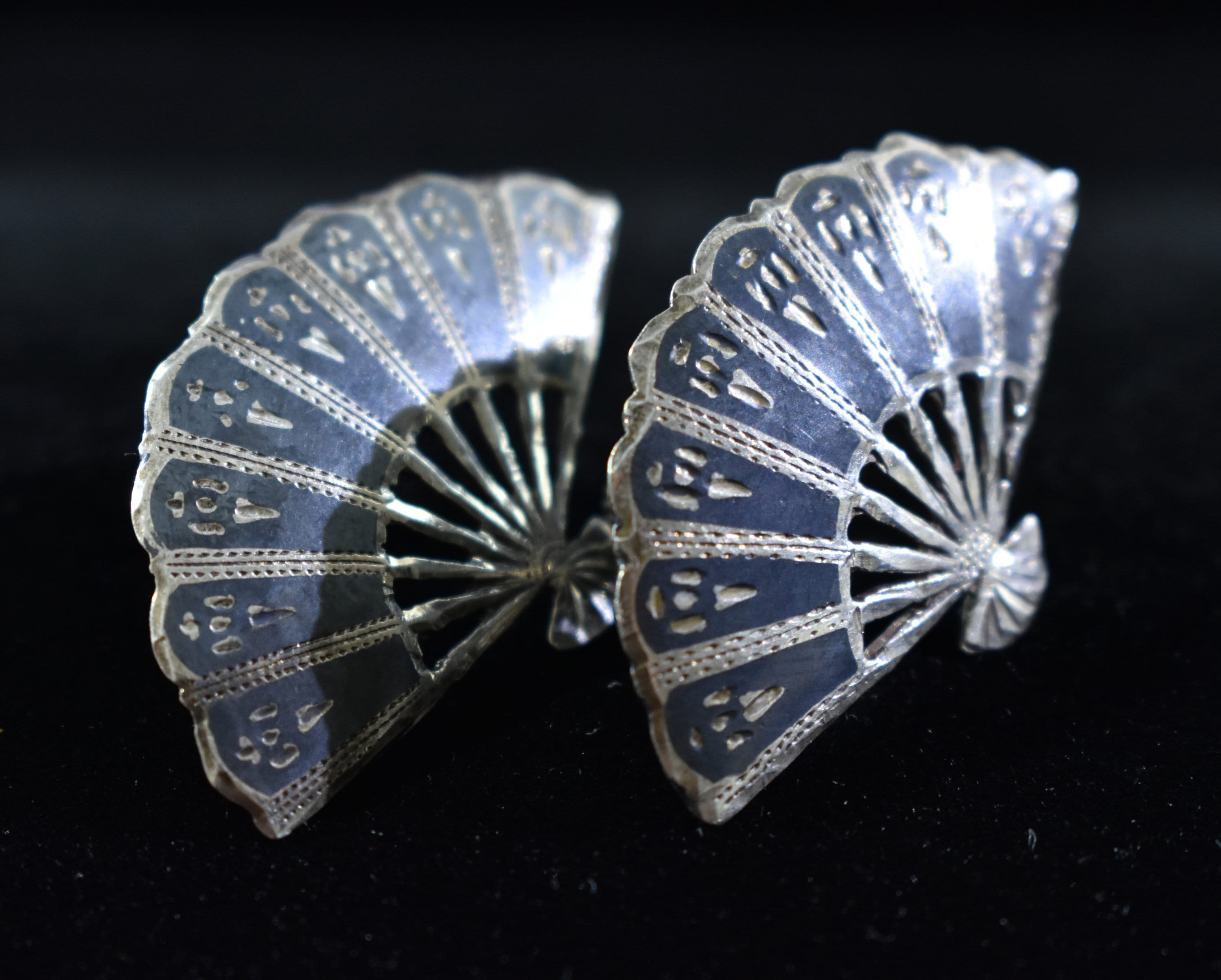 Vintage Nielloware Siam Sterling Silver Fan Screw-back Earrings, Free Shipping