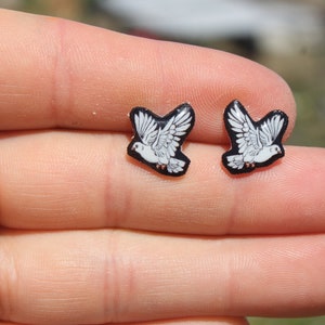 White Dove Stud Earrings: Gift for Bird animal lovers, vet techs, veterinarians, zookeeper cute earrings with Stainless Steel Posts