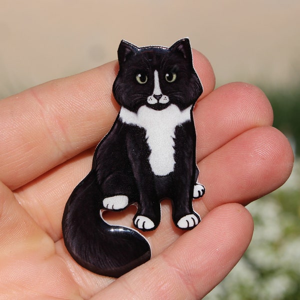 Tuxedo Cat Magnet: Gift for Tuxedo cat lovers, vet techs, veterinarians, zookeeper, cute animal magnets for locker or fridge