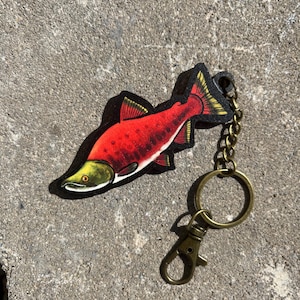 Wood Red Sockeye Salmon Fish Keychain: Gift for game fisher lovers, vet techs, veterinarians, and zookeepers cute animal keyring art