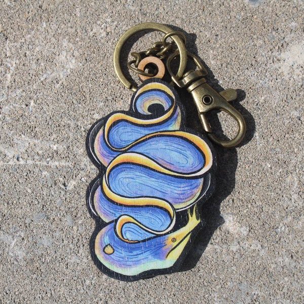 Wood Ribbon Eel Keychain: Gift for Scuba Diver lovers, vet techs, veterinarians, and zookeepers cute animal keyring art