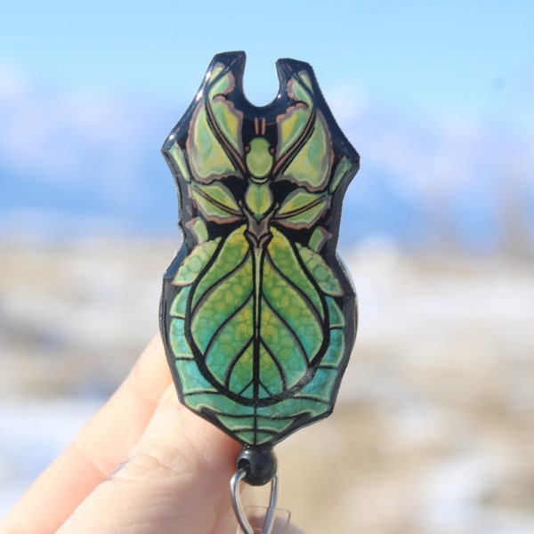 Leaf Insect Badge Reel ID Holder: Gift for nurses, Vet Techs, Veterinarians, zookeepers, and bug lover's cute animal badge reels