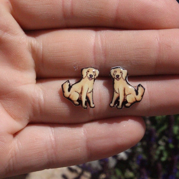 Golden Retriever earrings : Stainless steel posts for sensitive ears Great gift for dog lovers Cute animal earring studs